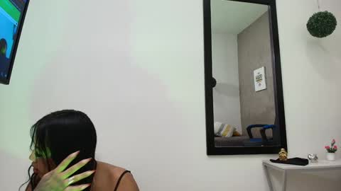 Snapshot of zhamira_21 chatting on January 17, 2025, 3:34 am ZHAMIRA ANDRES online show from January 17, 2025, 3:34 am