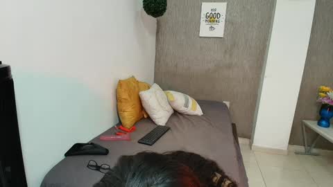 Snapshot of zhamira_21 chatting on January 19, 2025, 4:12 am ZHAMIRA ANDRES online show from January 19, 2025, 4:12 am
