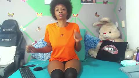 Snapshot of zharick_smithx chatting on November 16, 2025, 5:57 am zharick online show from November 16, 2025, 5:57 am