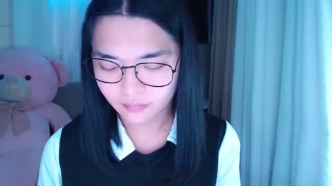 im your lovely zhaviabigcock here online show from January 14, 2025, 2:50 am