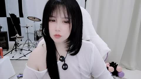 zhen online show from April 20, 2026, 8:39 am