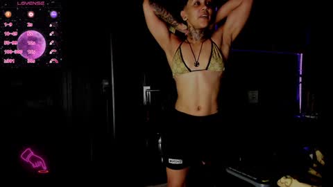 zhoestrong online show from February 8, 2025, 8:42 am