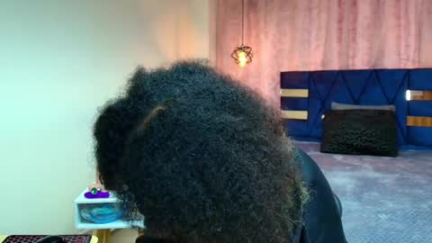 Zia Green online show from February 17, 2025, 7:42 pm