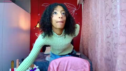 Zia Green online show from March 7, 2025, 12:12 pm