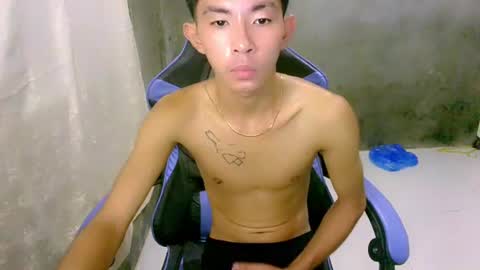 zian_smithx online show from April 27, 2026, 3:54 pm