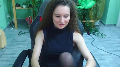Snapshot of zianichols chatting on January 21, 2025, 9:36 pm zianichols online show from January 21, 2025, 9:36 pm