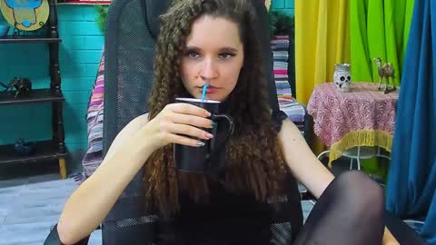 Snapshot of zianichols chatting on January 22, 2025, 1:11 pm zianichols online show from January 22, 2025, 1:11 pm