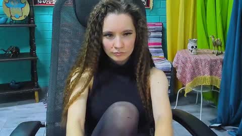 Snapshot of zianichols chatting on January 23, 2025, 3:22 pm zianichols online show from January 23, 2025, 3:22 pm