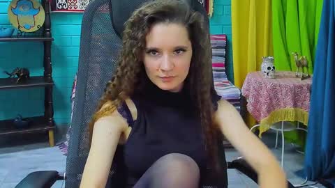 Snapshot of zianichols chatting on January 24, 2025, 6:56 pm zianichols online show from January 24, 2025, 6:56 pm