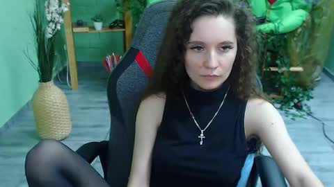 Snapshot of zianichols chatting on February 13, 2025, 9:49 pm zianichols online show from February 13, 2025, 9:49 pm
