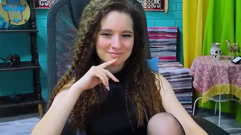 Snapshot of zianichols chatting on February 18, 2025, 1:55 pm zianichols online show from February 18, 2025, 1:55 pm