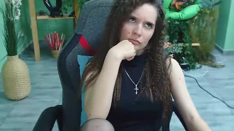 Snapshot of zianichols chatting on February 27, 2025, 2:54 pm zianichols online show from February 27, 2025, 2:54 pm
