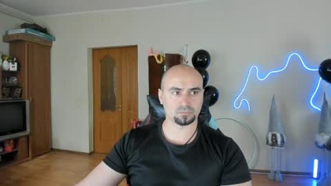 Ziesh online show from April 21, 2026, 1:06 pm