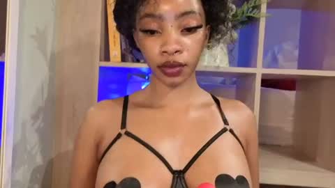 ZINA BADDIE online show from August 8, 2026, 11:50 pm