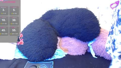 Snapshot of zion_bora chatting on December 5, 2024, 6:43 am Zion Bora online show from December 5, 2024, 6:43 am