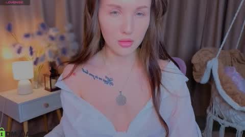 Snapshot of zlata__fox chatting on January 19, 2026, 9:02 am Zlata Mon Tue Thu Fri Sun Sa GMT 3 0000pm - 0600pm online show from January 19, 2026, 9:02 am