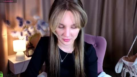 Snapshot of zlata__fox chatting on February 1, 2026, 9:08 am Zlata Mon Tue Thu Fri Sun Sa GMT 3 0000pm - 0600pm online show from February 1, 2026, 9:08 am