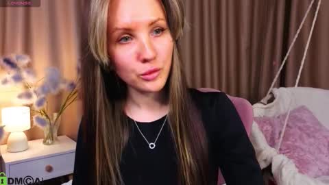 Snapshot of zlata__fox chatting on March 4, 2026, 9:15 am Zlata Mon Tue Thu Fri Sun Sa GMT 3 0000pm - 0600pm online show from March 4, 2026, 9:15 am