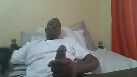 Zlatann2012 online show from November 25, 2025, 10:26 am