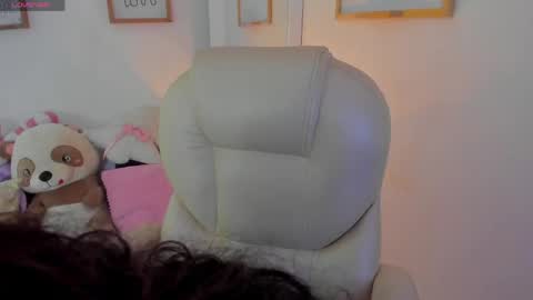 Zobe Love online show from April 8, 2026, 6:08 pm