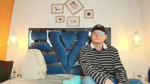 Zoe and dylan  online show from February 24, 2026, 12:25 pm