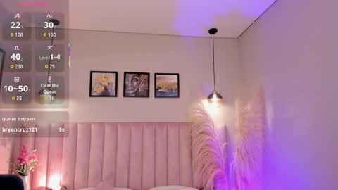 zoe_banks_ online show from October 4, 2025, 1:31 pm