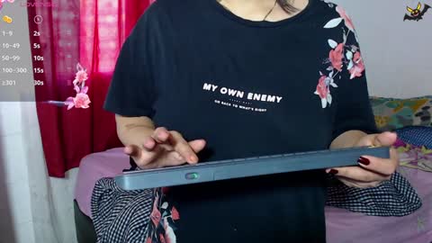 Snapshot of zoe_bronw chatting on December 17, 2024, 11:39 am Zoe Bronw online show from December 17, 2024, 11:39 am