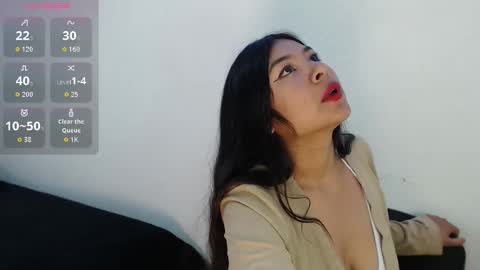 zoe_crazy14 online show from September 23, 2025, 10:02 pm