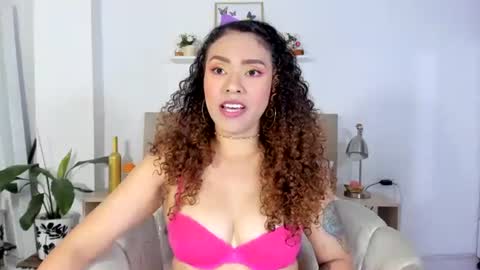 Zoe Gruber online show from February 4, 2026, 11:53 pm