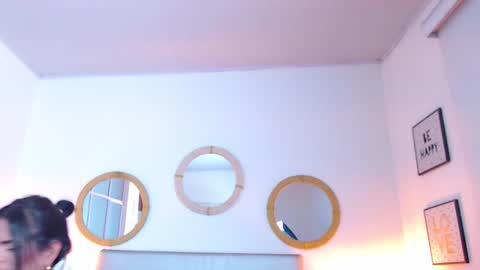 zoe_hecate online show from February 5, 2026, 9:36 am