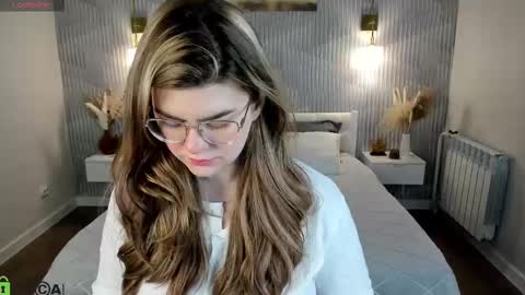 Snapshot of zoe_j0y chatting on February 17, 2026, 1:46 am Zoe online show from February 17, 2026, 1:46 am