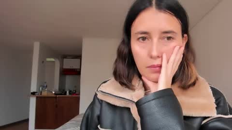 ZOE online show from February 13, 2025, 10:33 pm