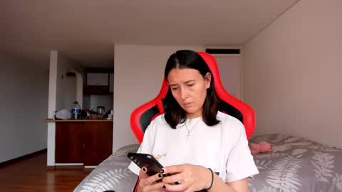 ZOE online show from September 8, 2025, 8:41 pm