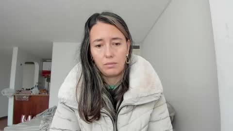 Snapshot of zoe_jeane_beker chatting on April 17, 2026, 9:07 pm ZOE online show from April 17, 2026, 9:07 pm