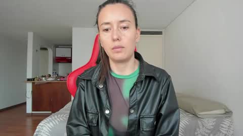 Snapshot of zoe_jeane_beker chatting on April 24, 2026, 9:06 pm ZOE online show from April 24, 2026, 9:06 pm