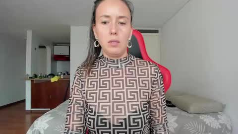 Snapshot of zoe_jeane_beker chatting on May 8, 2026, 9:09 pm ZOE online show from May 8, 2026, 9:09 pm