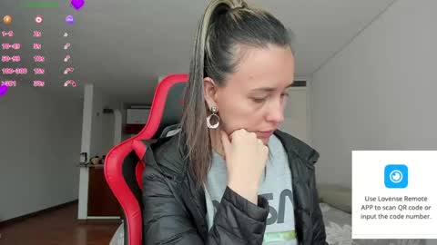 Snapshot of zoe_jeane_beker chatting on May 19, 2026, 6:47 pm ZOE online show from May 19, 2026, 6:47 pm