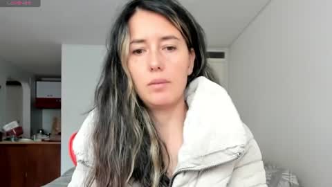 Snapshot of zoe_jeane_beker chatting on July 20, 2026, 7:49 pm ZOE online show from July 20, 2026, 7:49 pm