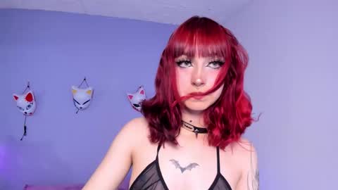 Zoe Lynch online show from November 13, 2025, 11:42 am