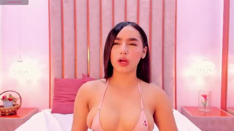 Zoe Monrow online show from July 15, 2026, 12:21 pm