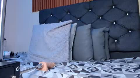 Snapshot of zoe_pss chatting on November 15, 2025, 9:00 pm Zoe online show from November 15, 2025, 9:00 pm