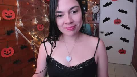 Zoe  online show from October 28, 2025, 3:14 pm