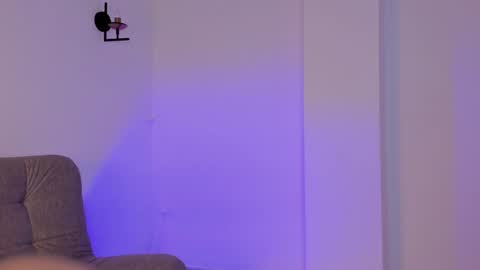 Zoe online show from January 24, 2025, 9:15 pm