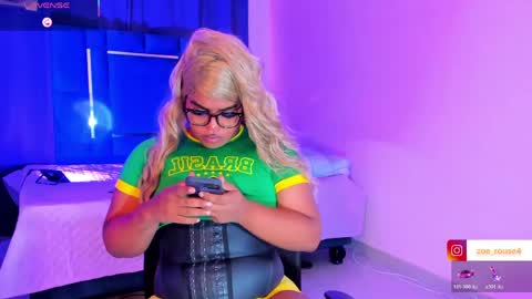 zoe_rosee4 online show from May 29, 2026, 6:33 am