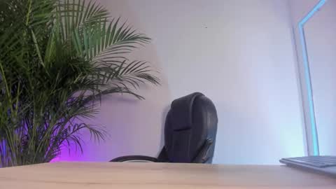 Zoe online show from February 18, 2026, 5:14 am