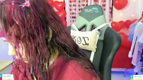 zoe_sullivan_ online show from February 16, 2026, 9:27 am