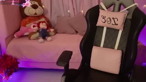 zoe_sullivan_ online show from July 24, 2026, 9:07 am