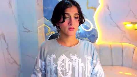 Snapshot of zoe_tp chatting on December 20, 2025, 1:07 pm Zoe online show from December 20, 2025, 1:07 pm