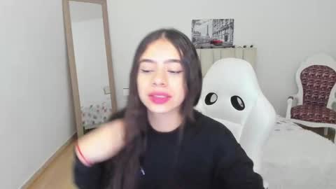 Zoe online show from January 8, 2025, 11:43 am