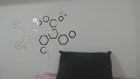 Carolina online show from September 17, 2025, 9:05 pm